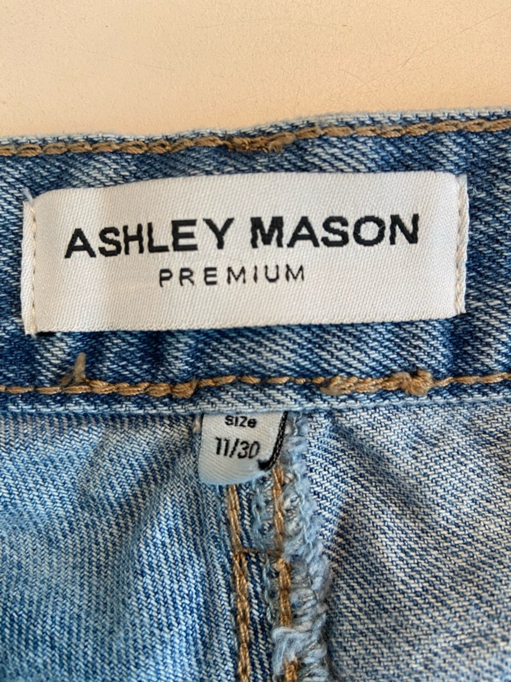 Ashley Mason Wide-Leg Medium Blue Denim Jeans - Picture 2 of 3